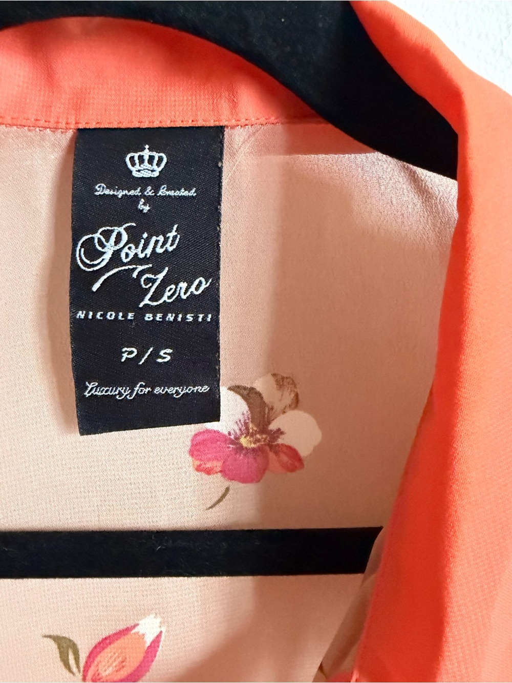 Point Zero Printed Sleeveless Button-Front Top in Coral Floral Size S - Picture 3 of 6
